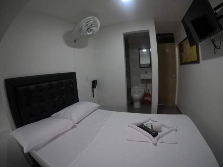 Hotel Zona Express Sandiego Medellín Esterno foto